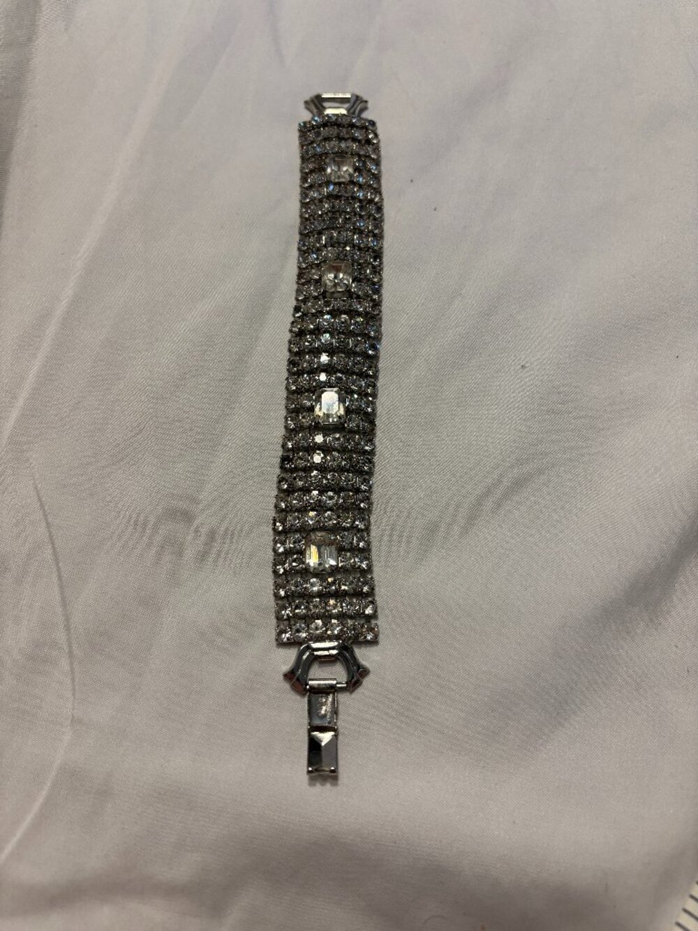✨ Pristine Vintage Signed WEISS 6-Row Rhinestone Wide Statement Bracelet 💎